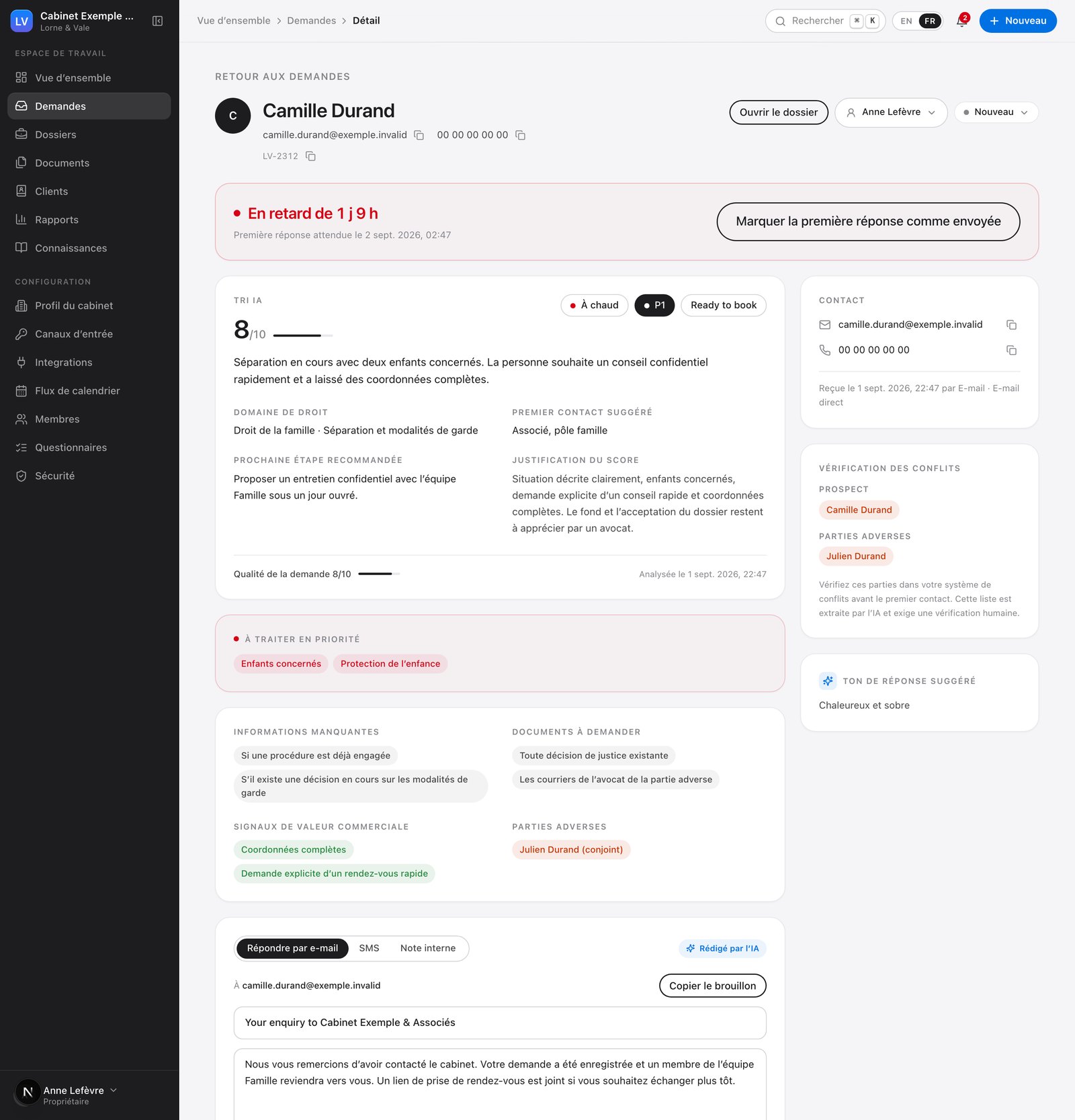 Note de triage d’une demande fictive sur la plateforme : score 8 sur 10, droit de la famille, priorité P1, prochaine étape recommandée, justification du score, points de vigilance, parties à vérifier.